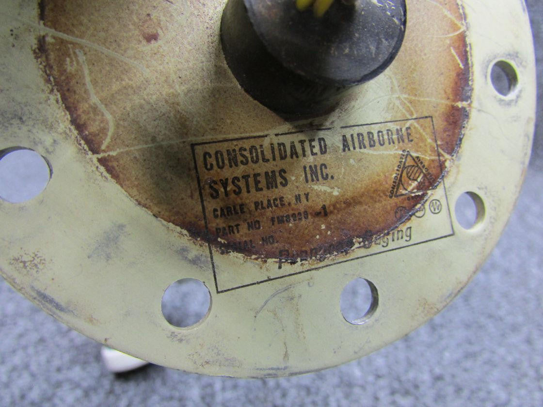 Consolidated Airborne Systems PAA700-7, FMB938-1 CAS Fuel Transmitter RH with Mount (Volts: 28)