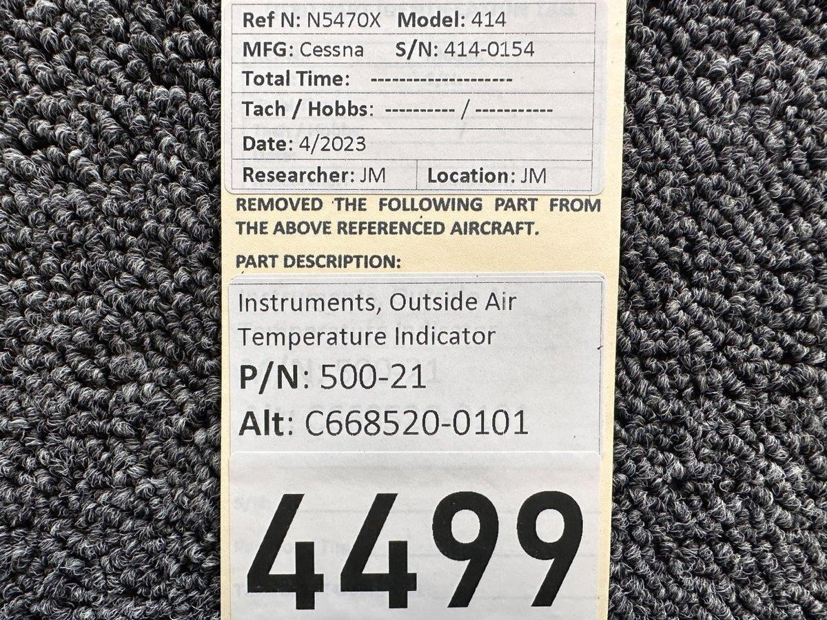 Instruments Inc 500-21 (Alt: C668520-0101) Instruments Outside Air Temperature Indicator