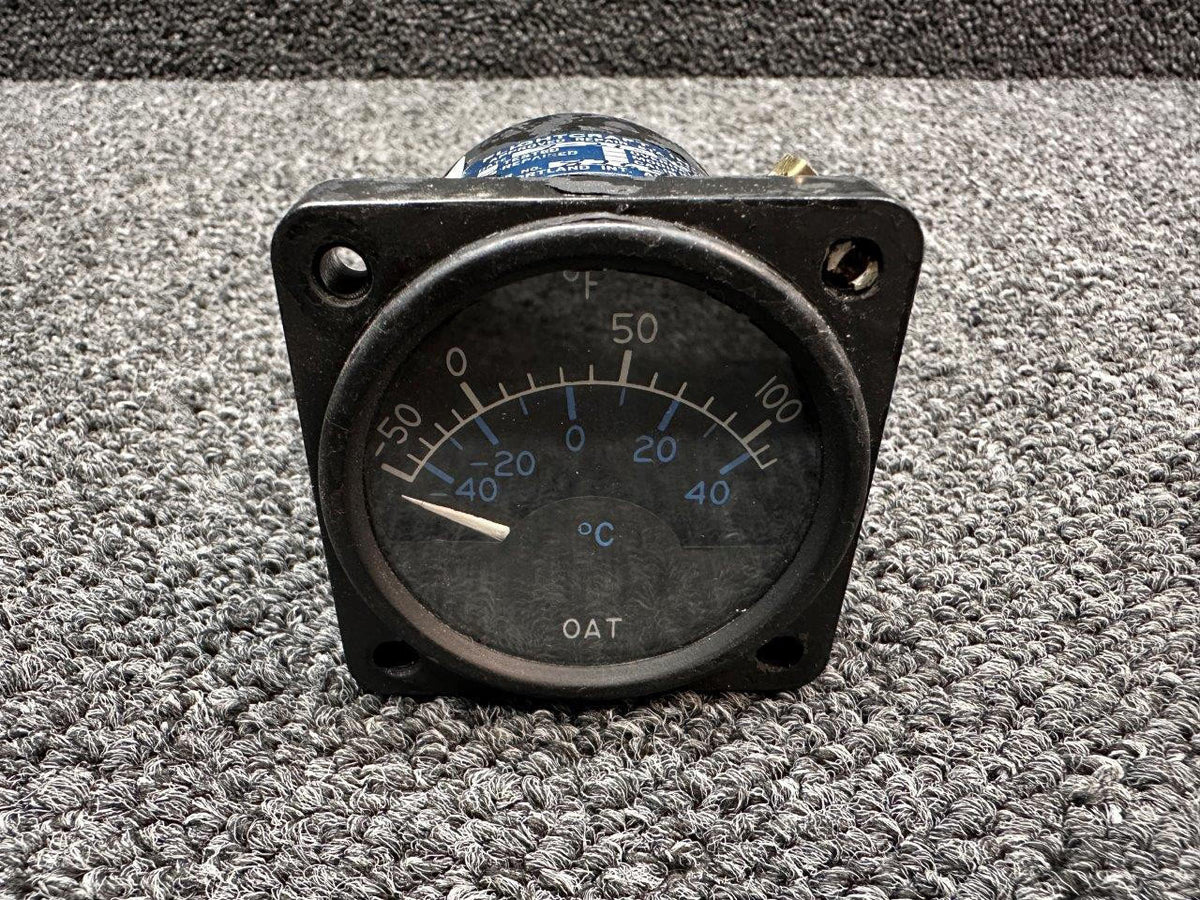 Instruments Inc 500-21 (Alt: C668520-0101) Instruments Outside Air Temperature Indicator