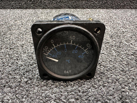 Instruments Inc 500-21 (Alt: C668520-0101) Instruments Outside Air Temperature Indicator