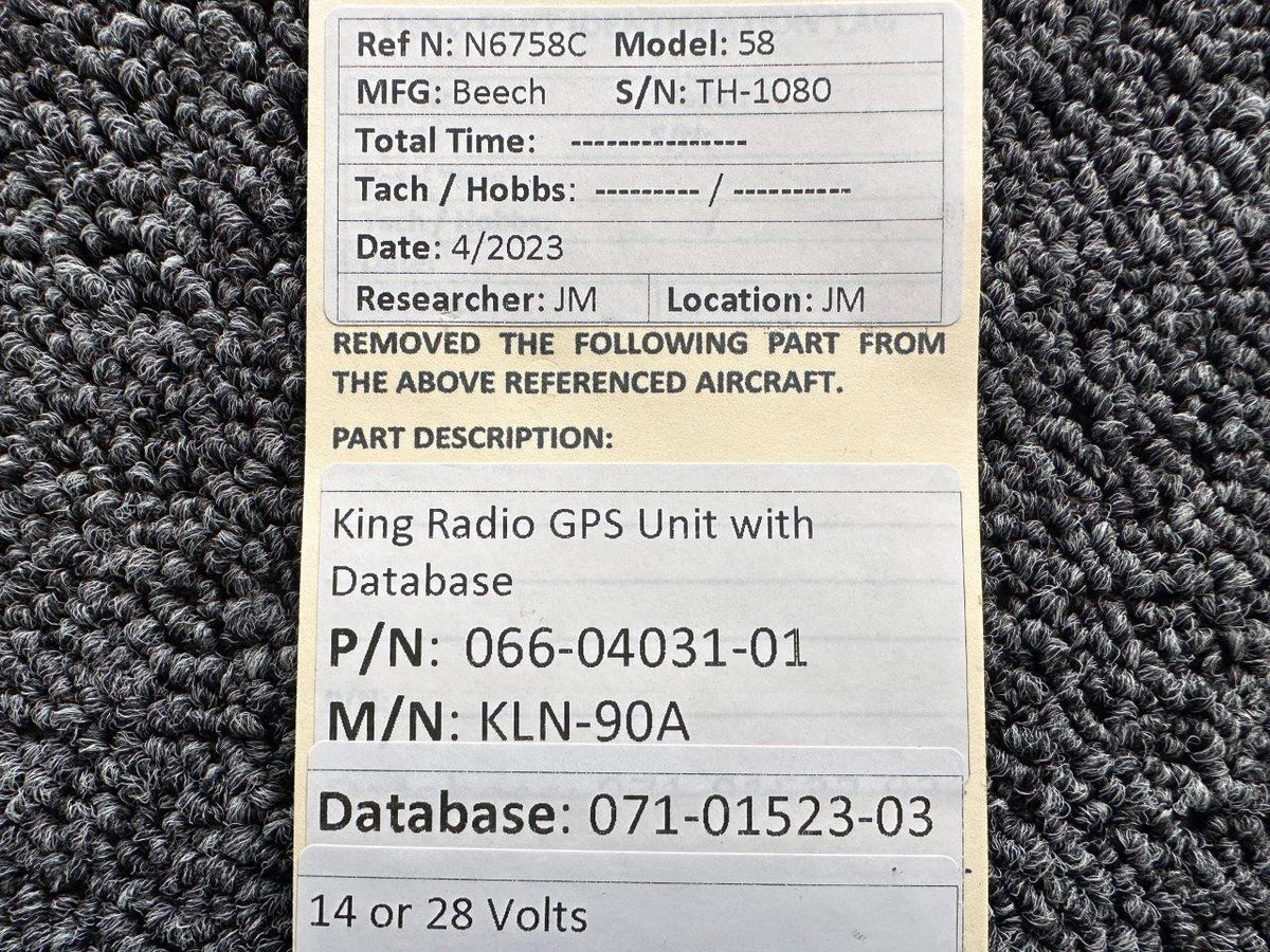 King Radio 066-04031-01, 071-01523-03 King Radio KLN-90A GPS Unit with Database (14 or 28V)