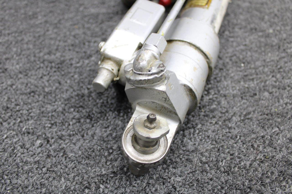 Dassault A23729-0-3, A23801-102 Dassault Falcon FA-20 Main Gear Door Actuator LH