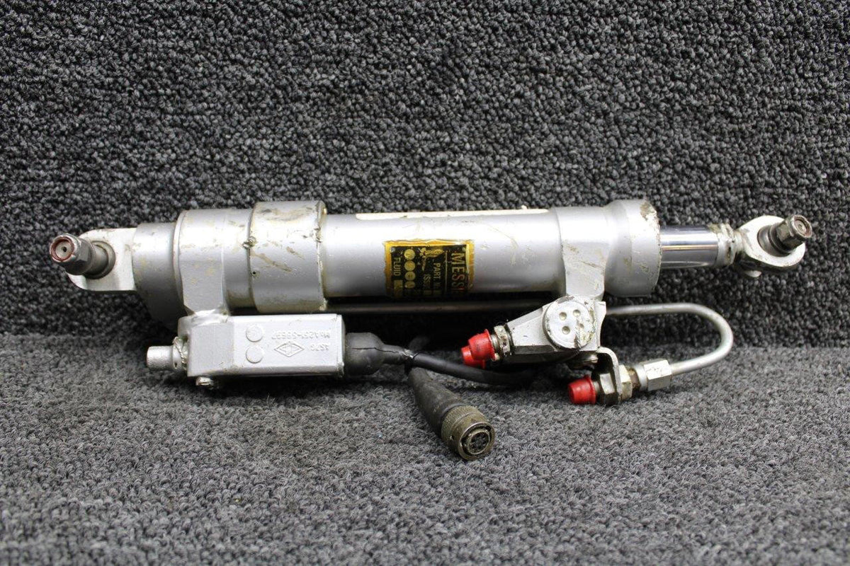 Dassault A23729-0-3, A23801-102 Dassault Falcon FA-20 Main Gear Door Actuator LH