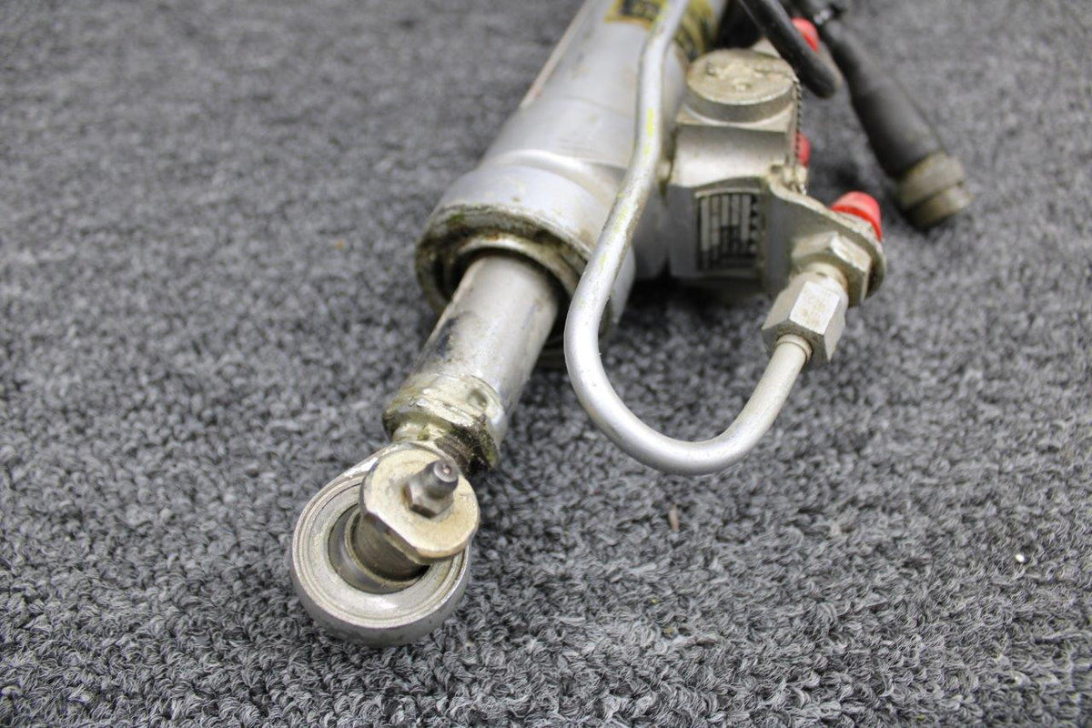 Dassault A23729-0-3, A23801-102 Dassault Falcon FA-20 Main Gear Door Actuator LH