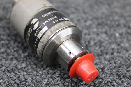 Condec 211C119-98 Condec Oil Pressure Switch