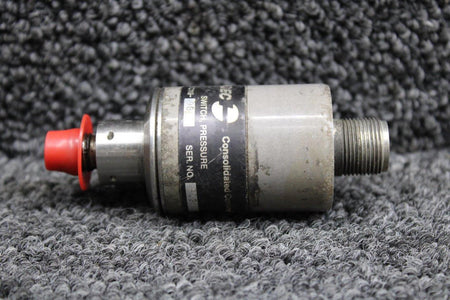 Condec 211C119-98 Condec Oil Pressure Switch