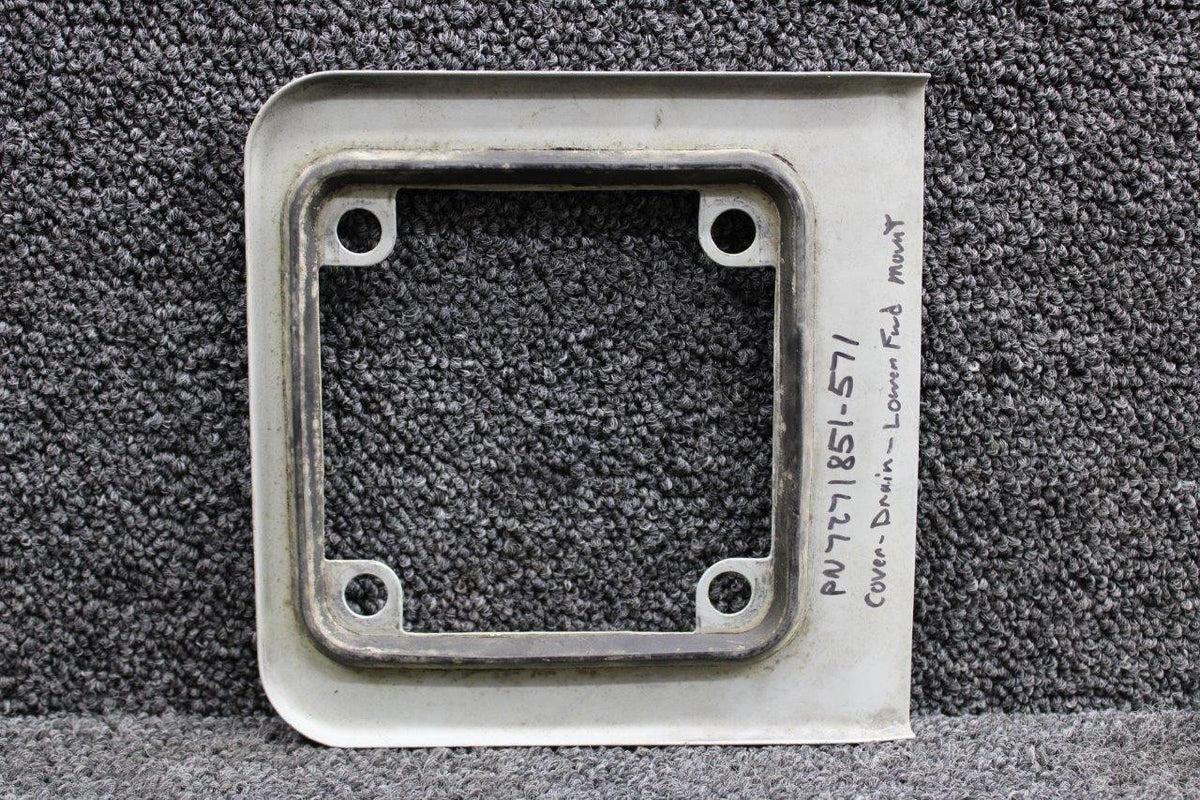 SAAB Aircraft Parts 7271851-571 SAAB 340A Oil Drain Cover Lower Forward