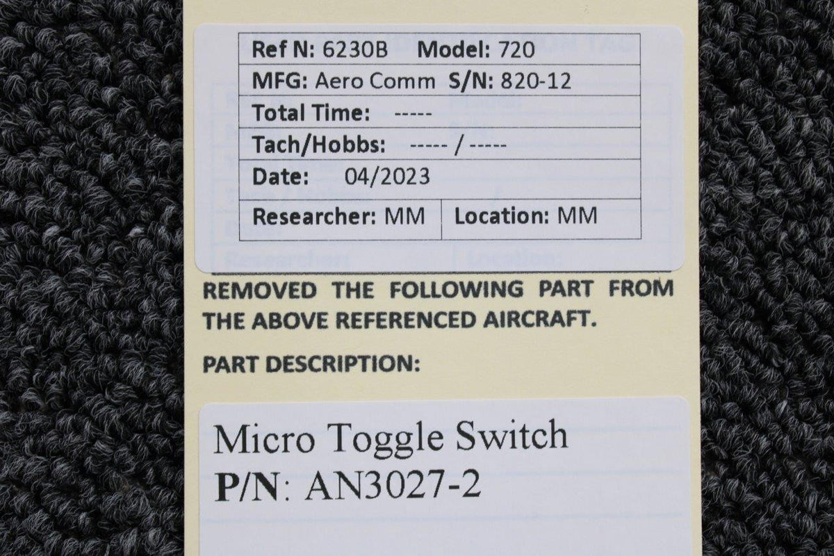 Micro AN3027-2 Micro Toggle Switch