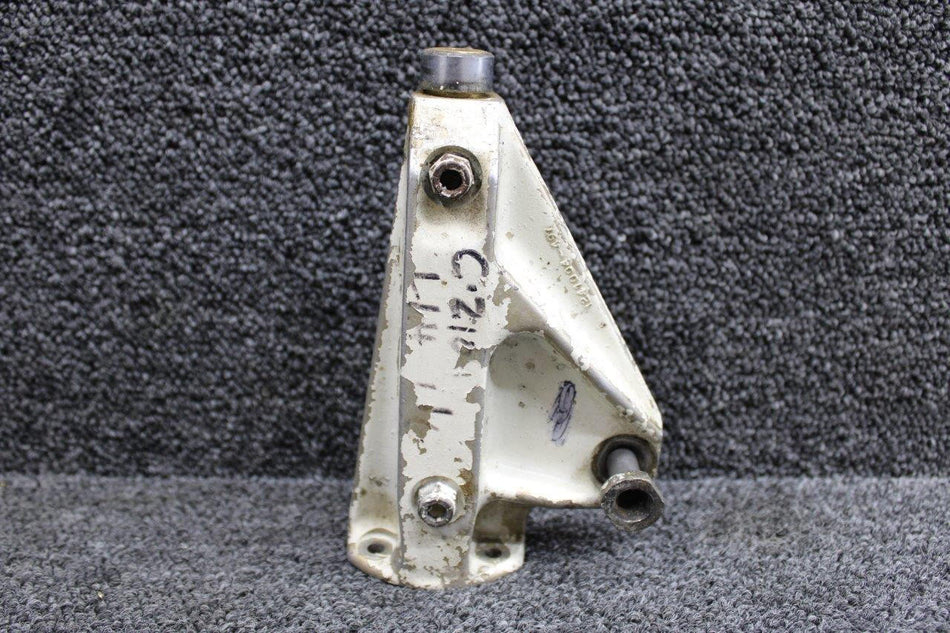 Cessna Aircraft Parts 1241004-1 (Cast: 1241004-497) Cessna 210 Main Gear Saddle LH