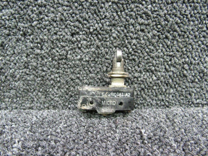 43230-000 (Use: 487-929) Piper PA31-310 Micro Switch Door Ajar (Volts: 28)