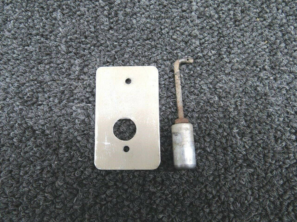 43064-000, 43067-000 Piper PA31-310 Safety Door Latch Pin with Placard