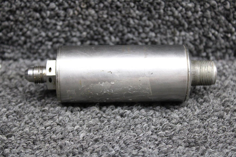 124411 (Use: 9914089-4) Edcliff Instruments 4-910 Oil Pressure Transducer (Core)