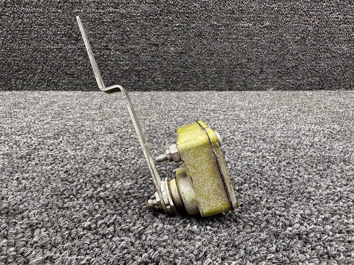 Microswitch 1VA-47 (Use: IVA-47) Micro Switch Landing Gear Uplock Micro Switch