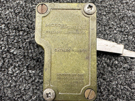 Microswitch 1VA-47 (Use: IVA-47) Micro Switch Landing Gear Uplock Micro Switch
