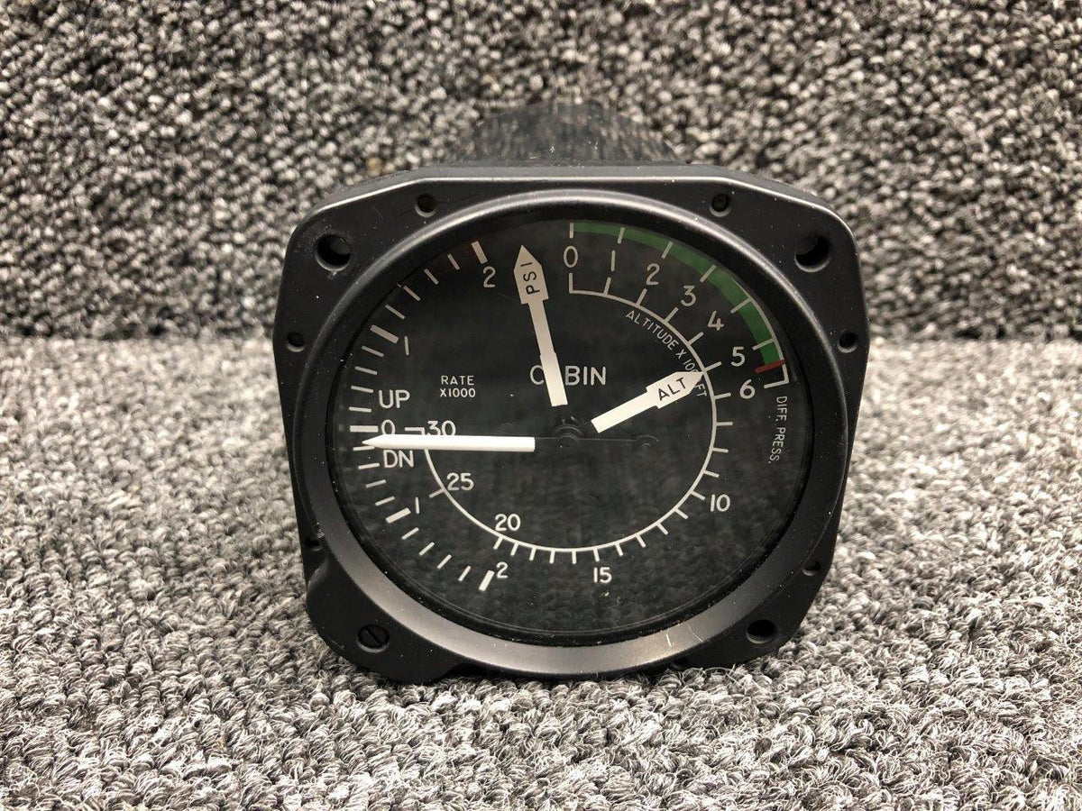 United Instruments 3300-J39 United Instruments Multifunction Tri-Gauge Assembly