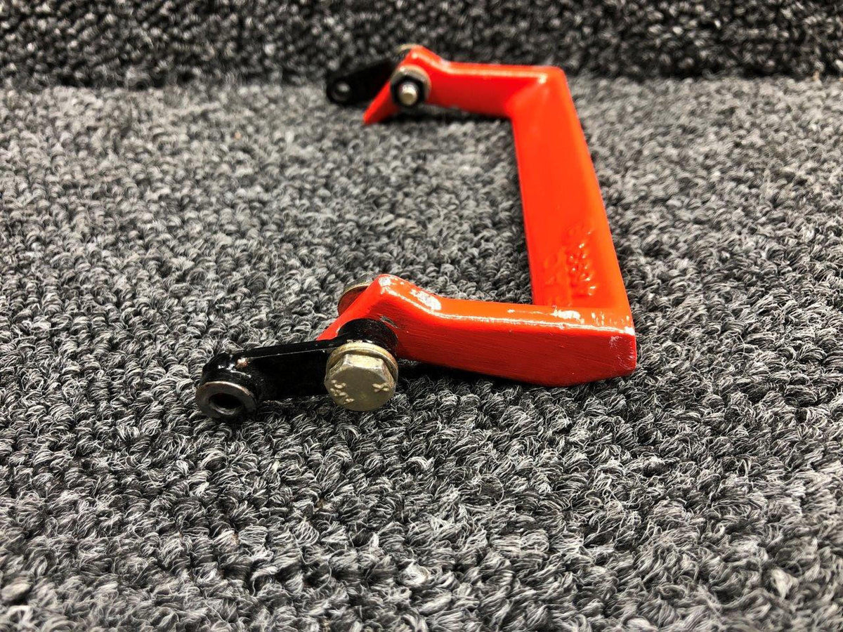Piper Aircraft Parts 82785-002 Piper PA46-350P Emergency Door Handle