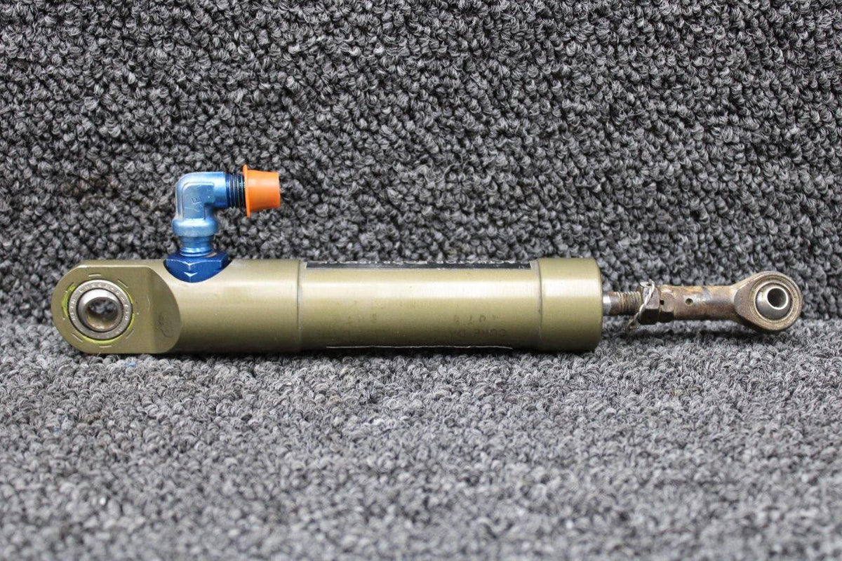 Learjet LMC-H310 (Alt: 660055-1) Learjet Lyons Door Uplock Actuator Assembly (Corrosion)