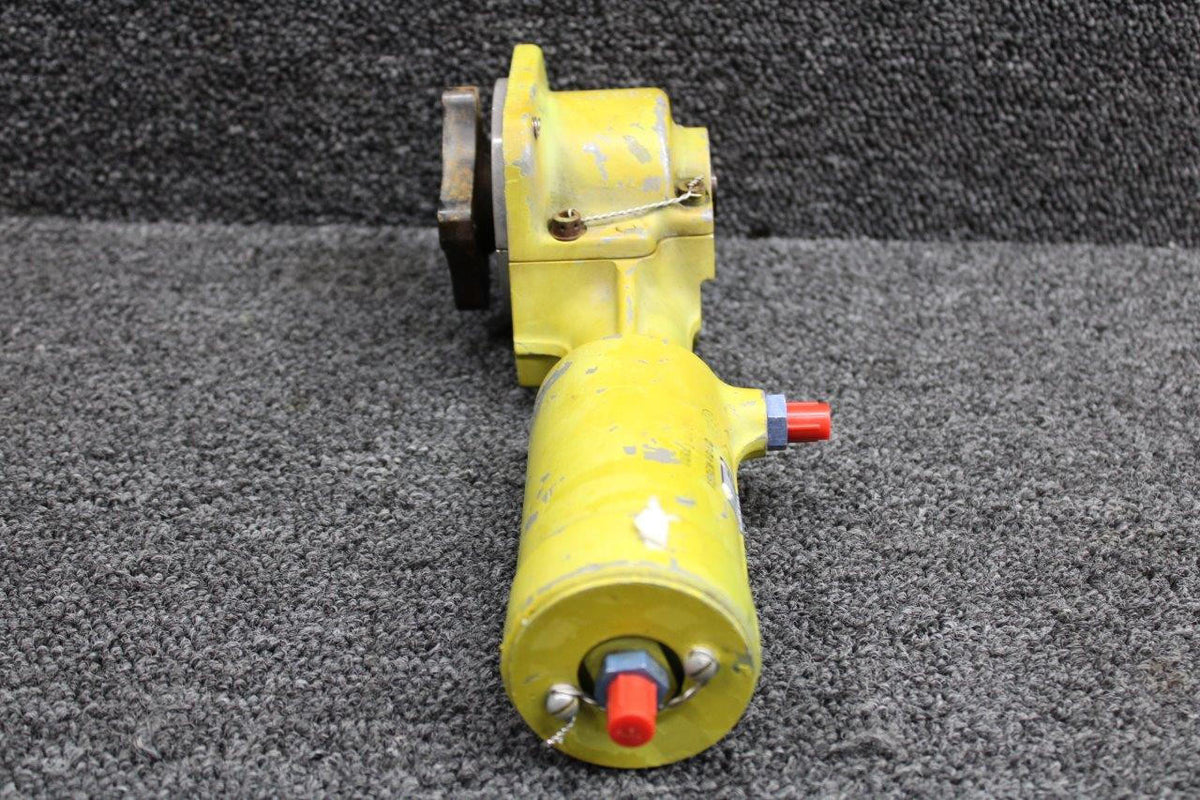 Cessna Aircraft Parts EA1471-2 (Alt: 1280102-2) Cessna 210 Ozone Main Gear Actuator RH