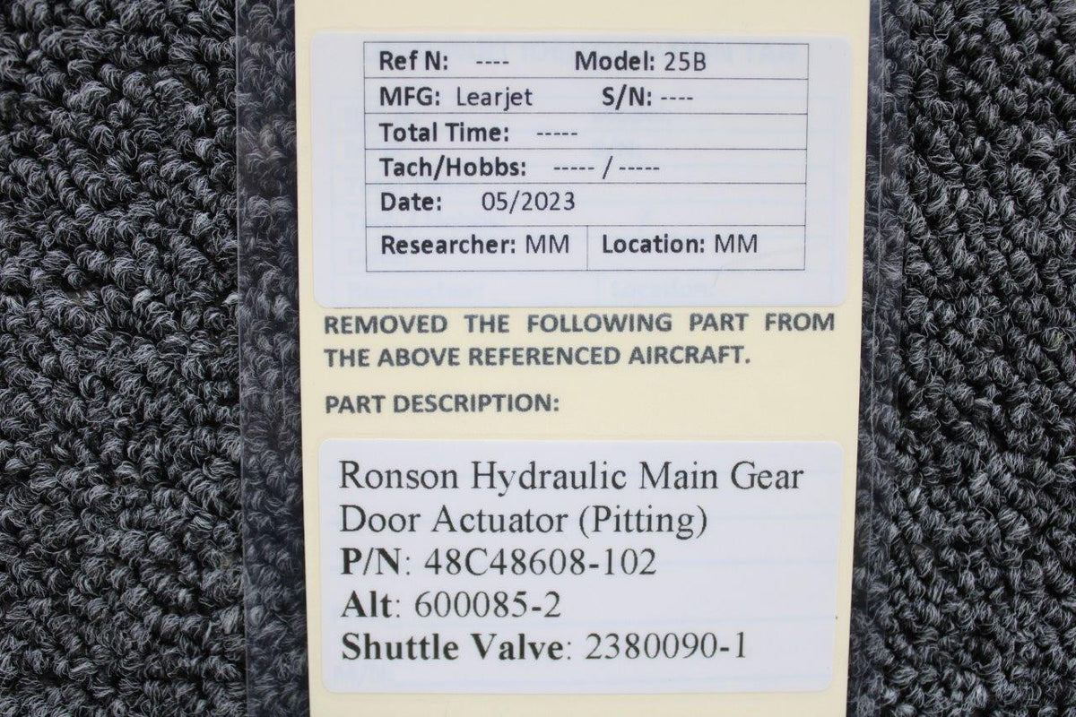 ronson 48C48608-102 (Alt:600085-2) Ronson Hydraulic Main Gear Door Actuator (Pitting)