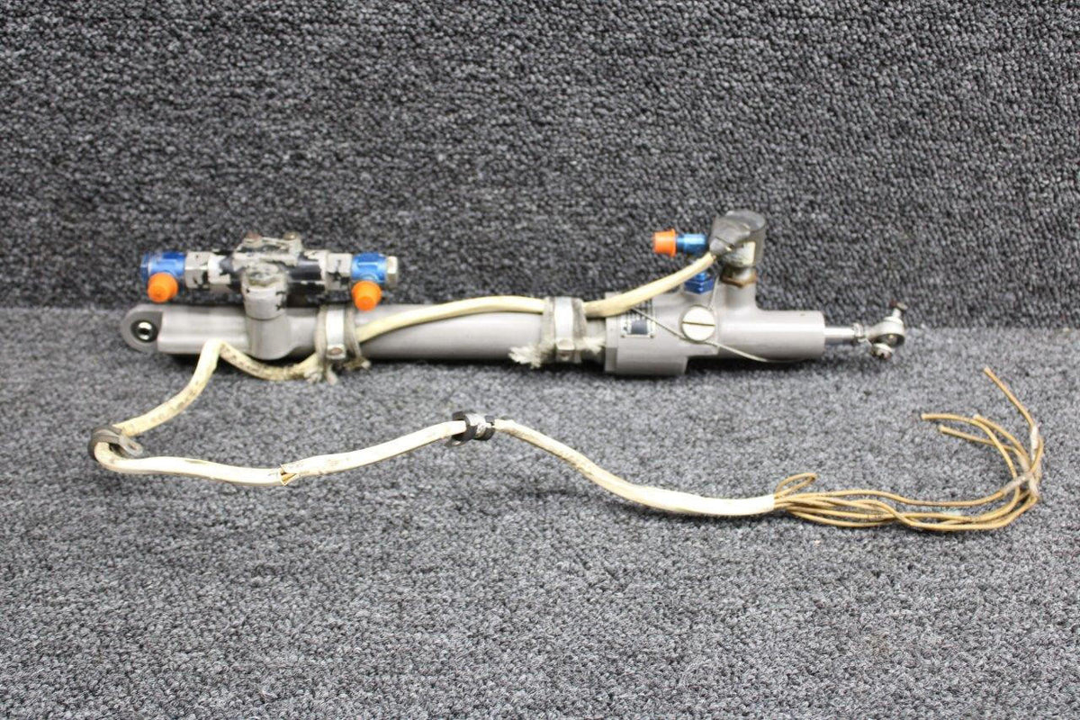 ronson 48C48608-102 (Alt:600085-2) Ronson Hydraulic Main Gear Door Actuator (Pitting)