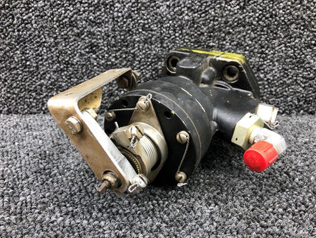 Woodward D210439B/S Continental IO-520-CB3 Woodward Prop Governor (Prop Struck, Core)