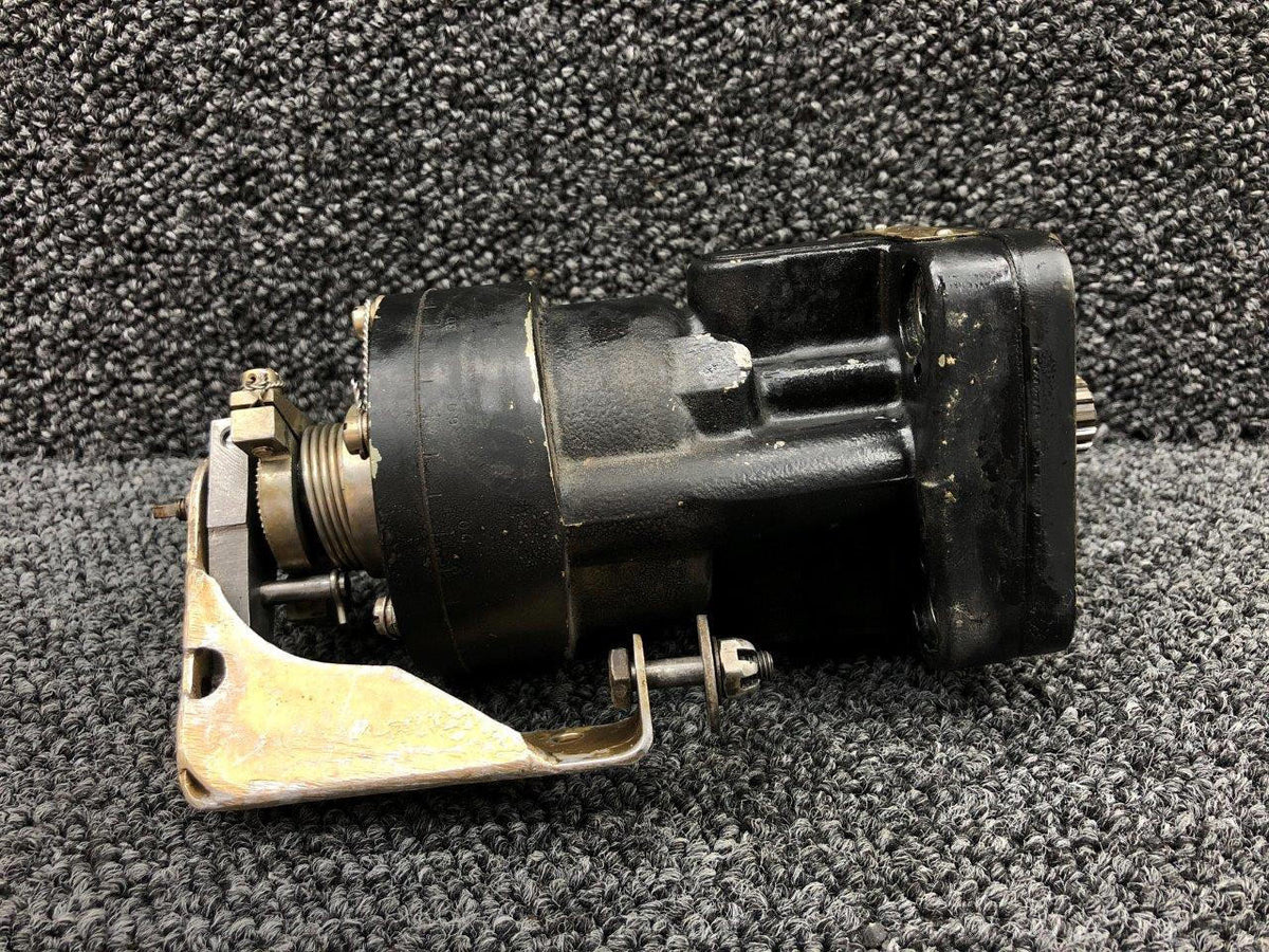 Woodward D210439B/S Continental IO-520-CB3 Woodward Prop Governor (Prop Struck, Core)