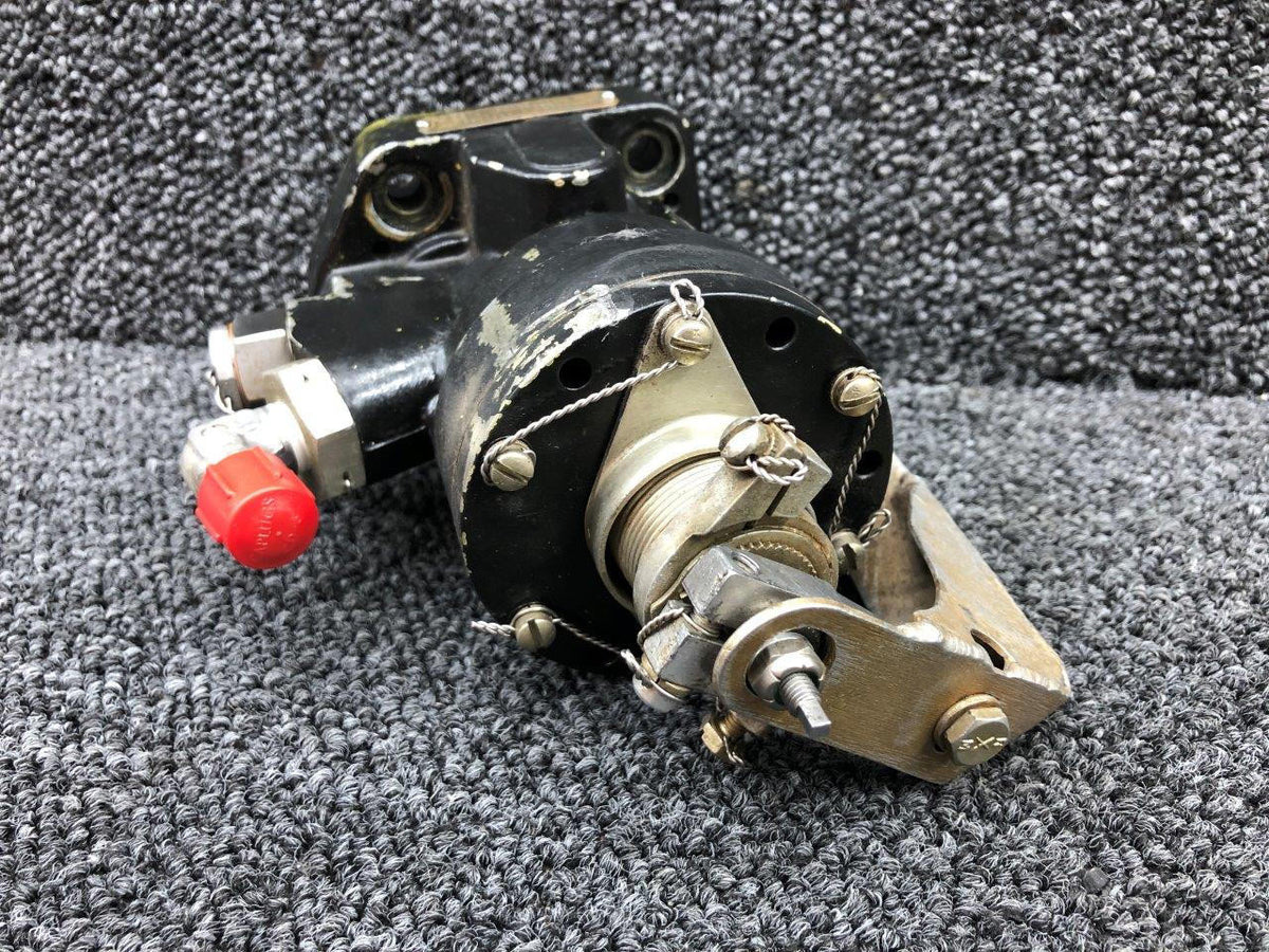Woodward D210439B/E Continental IO-520-CB3 Woodward Prop Governor (Prop Struck, Core)