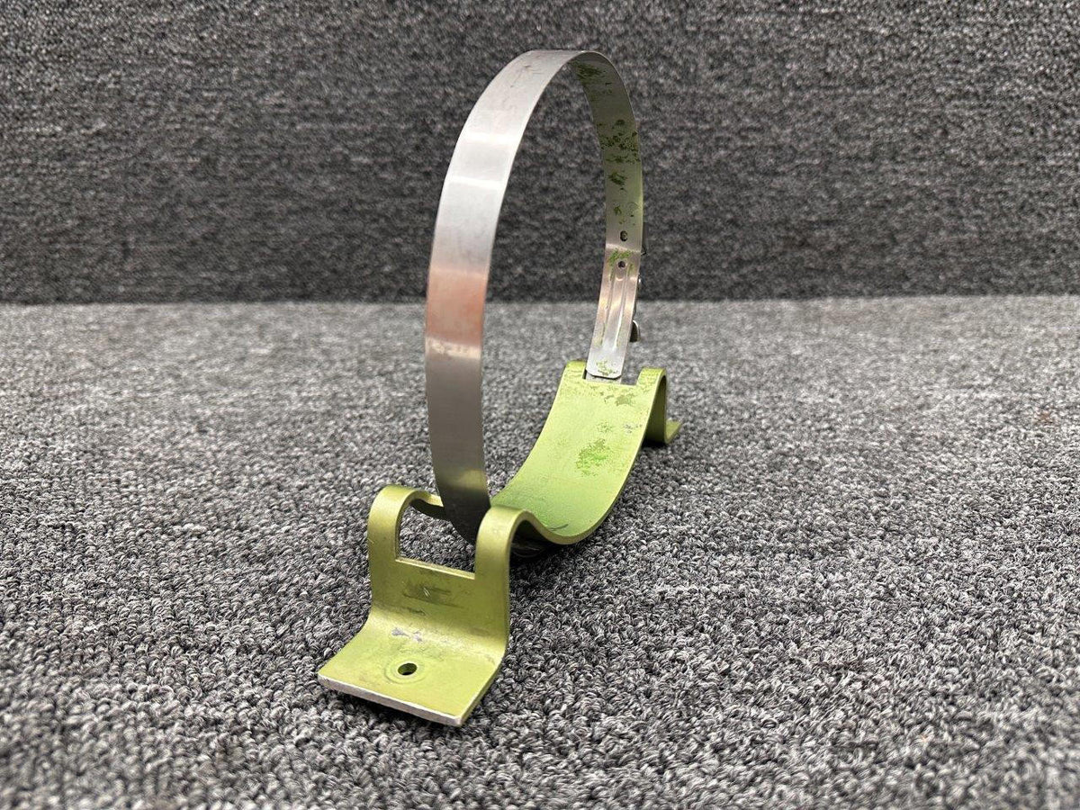 Wittek MS21920-56R Wittek Oxygen Bottle Clamp with Mount