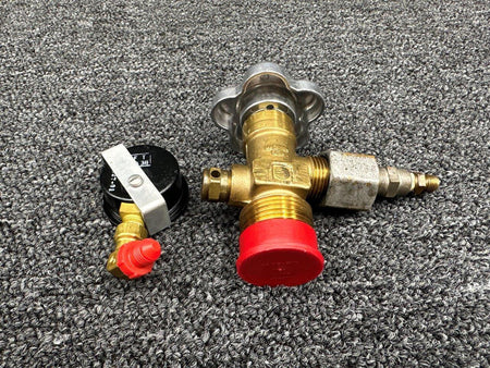 Beechcraft Parts Beechcraft 95-C55 Oxygen Regulator Valve with Gauge