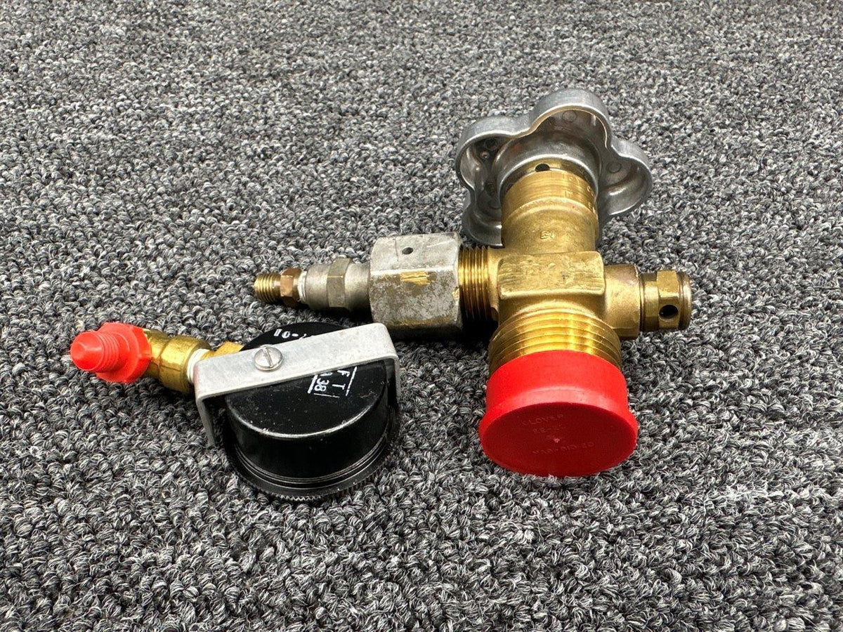 Beechcraft Parts Beechcraft 95-C55 Oxygen Regulator Valve with Gauge