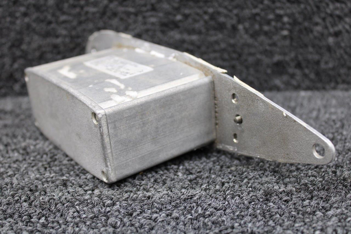 Whelen 01-0790044-01 Whelen 90044 Flashing Beacon Assembly (Volts: 28) (Core)