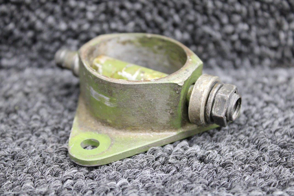 Cessna Aircraft Parts 5035005-5 (Alt: 5035005-3) Cessna 414 Elevator Fitting LH