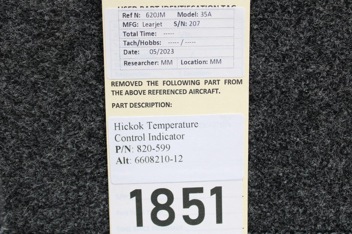 Learjet 820-599 (Alt: 6608210-12) Hickok Learjet 35A Temperature Indicator