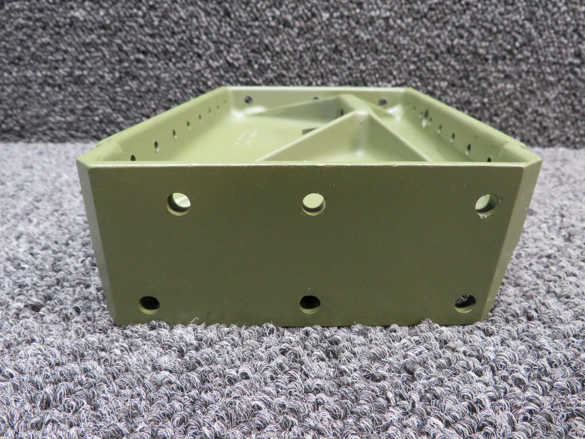 Cessna Aircraft Parts 0541122-1 Cessna 172G Main Gear Support Inboard LH (Zinc Chromated)