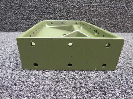 Cessna Aircraft Parts 0541122-2 Cessna 172G Main Gear Support Inboard RH (Zinc Chromated)