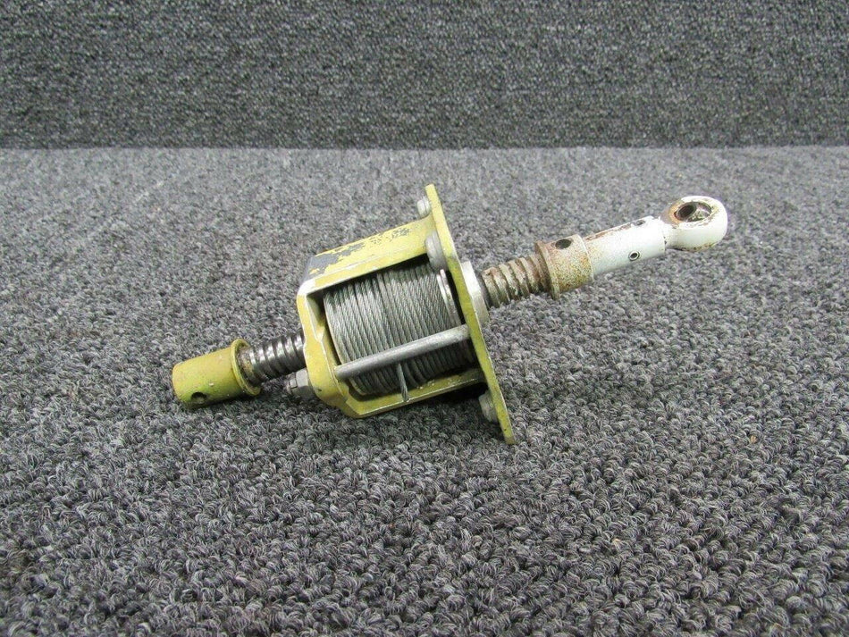 40038-000 Piper PA31-310 Rudder Trim Tab Screw Assy