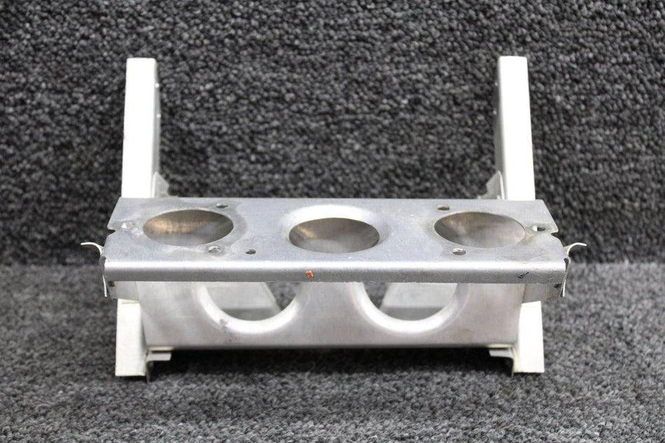 96-920001-17 (Use: 96-924026-3) Beech 95-C55 Fuel Selector Valve Bracket Assy