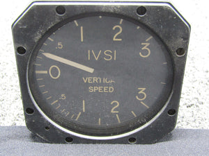 SLZ9140 Teledyne D3L Inertial-lead Vertical Speed Indicator (Discolored)