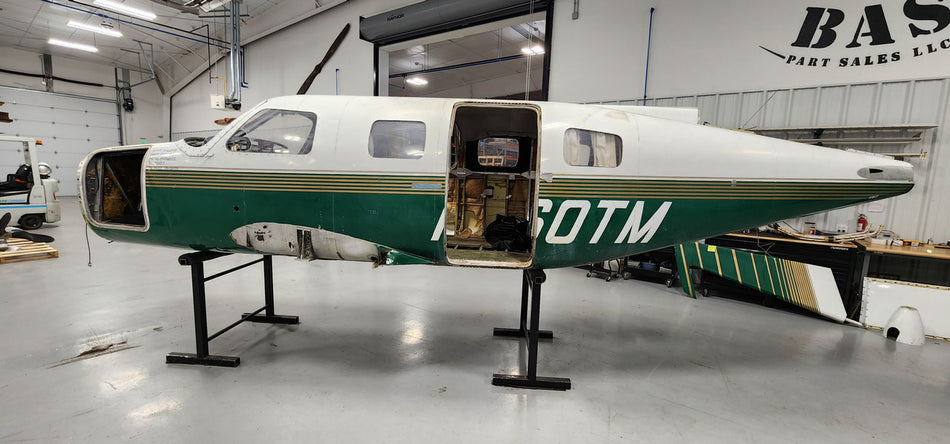 Piper PA46-310P Fuselage w Data Tag, Airworthiness, and Log Books