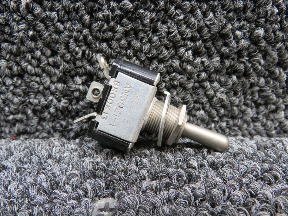 AN3021-1 (Use: S382-1) Cutler-Hammer Toggle Switch