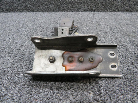 Does Not Apply C-40029, C-40179 De-Ice Bracket and Block Assembly