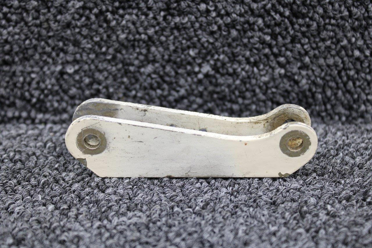 Mooney Aircraft Parts & Accessories 230015-015 Mooney M20 Aileron Hinge Inboard