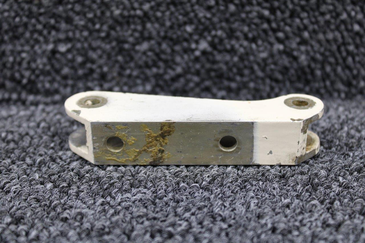 Mooney Aircraft Parts & Accessories 230015-015 Mooney M20 Aileron Hinge Inboard