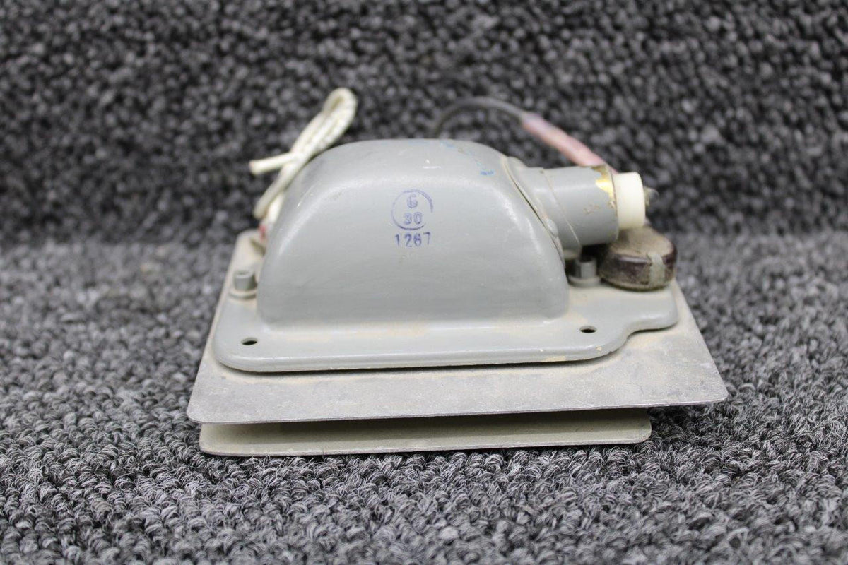 Grimes B-3555A-89 Grimes Cabin Dome Light Assembly with Switch (Volts: 13)