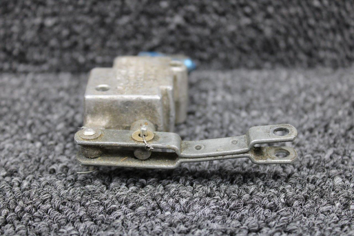 Hoof Products A53-T7 Hoof Products Parking Brake Valve Assembly