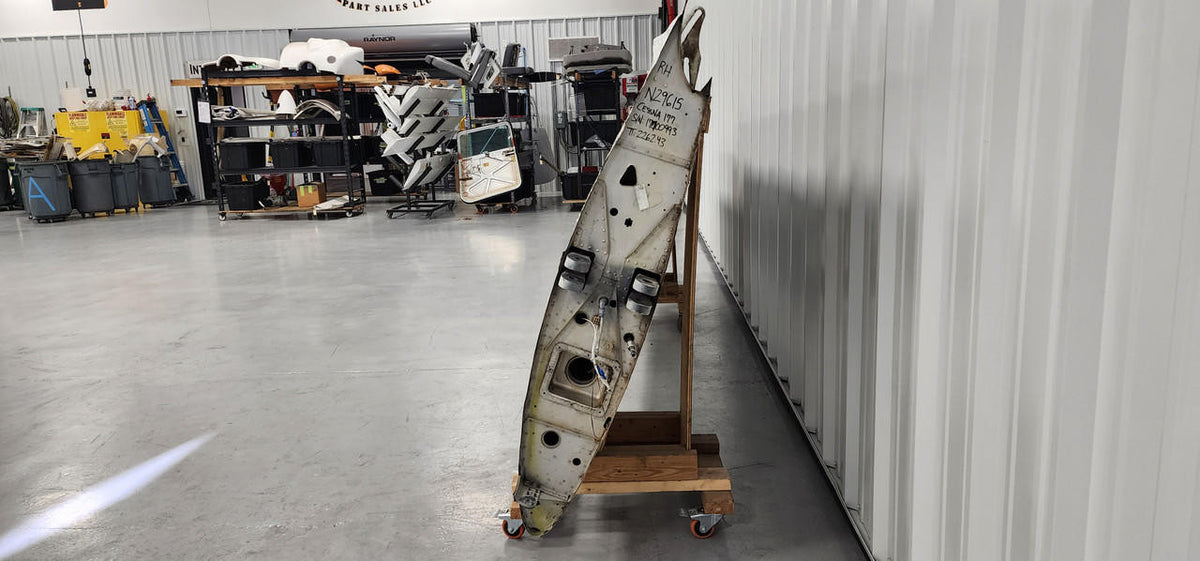 Cessna Aircraft Parts 1722002-13 Cessna 177 Wing Structure Assembly (Damaged)