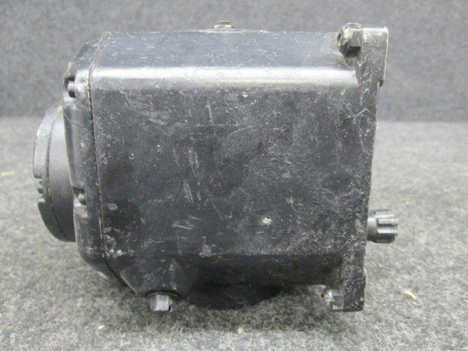 646050 (Alt: AN-5735-1) Sperry Directional Gyro Indicator