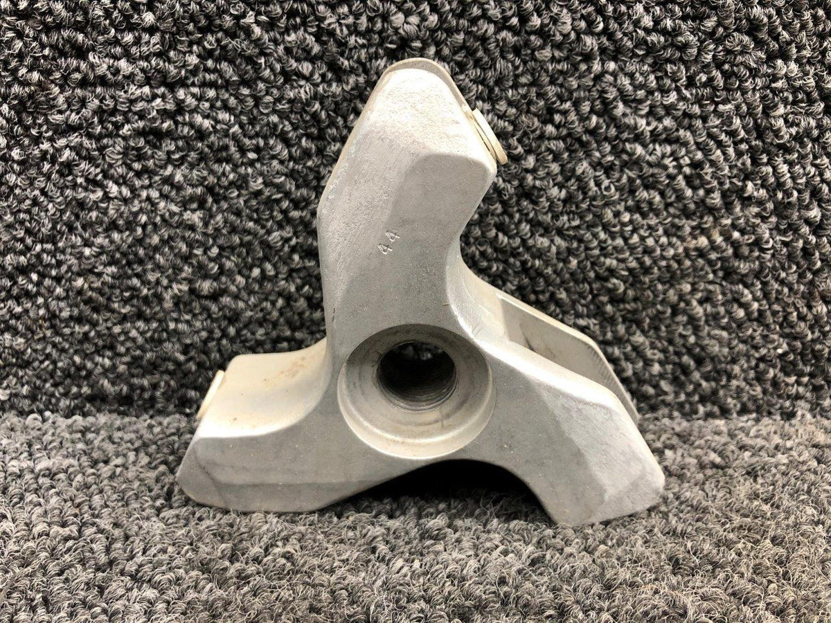 Hartzell B-3252 Hartzell Internal Blade Propeller Fork (3 Blade)