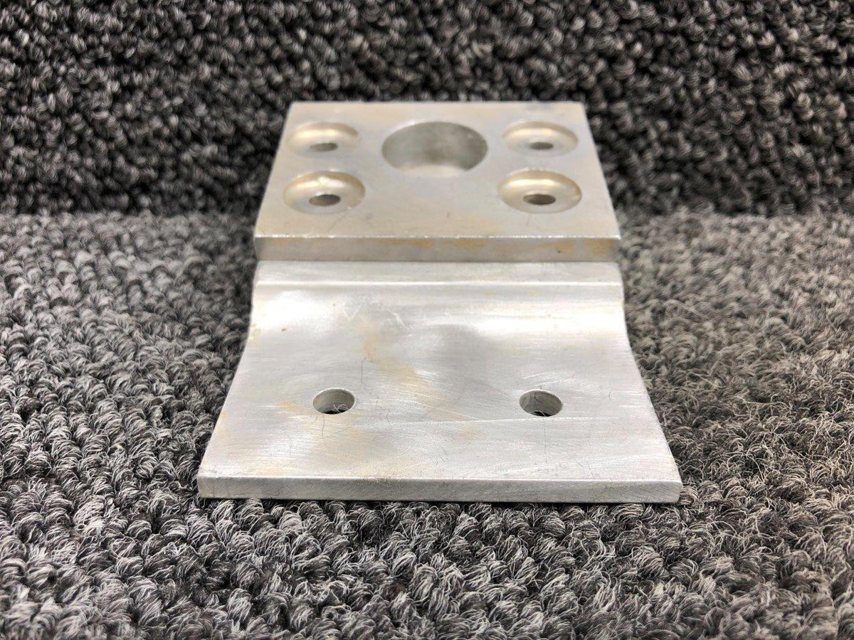 Mooney Aircraft Parts & Accessories 210067-009 (Use: 210067-001) Mooney Main Gear Attach Bracket RH (Minus Zerk)