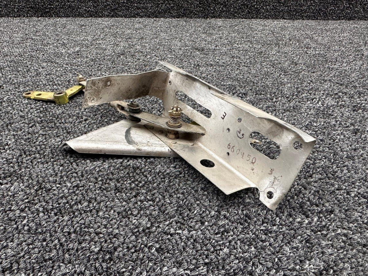 Mooney Aircraft Parts & Accessories 1660150-37, 660150-003 Mooney Carburetor Bracket with Lever